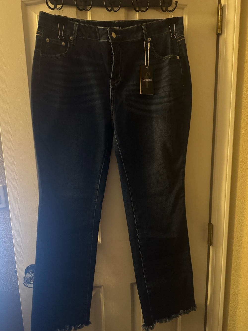 Straight Leg Women’s Jeans in Dark Wash